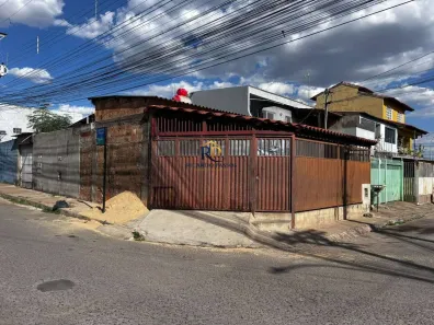 Casa com 3 Quartos à venda, 128m² no Paranoá, Brasília