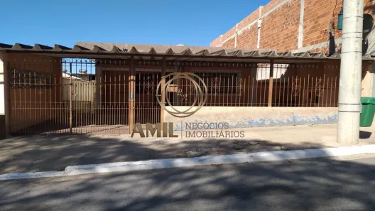 Casa com 3 Quartos à venda, 250m² no Monte Castelo, São José dos Campos