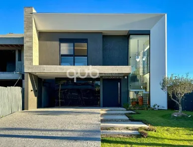 Sobrado com 4 Quartos à venda, 243m² no Remanso, Xangri-lá