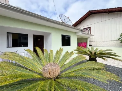 Casa com 3 Quartos à venda, 103m² no Bela Vista, Gaspar