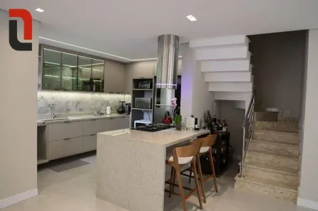 Casa de Condomínio com 4 Quartos à venda, 153m² no Portão, Curitiba