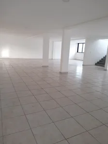 Imóvel Comercial com 3 Quartos para alugar, 730m² no Taquara, Rio de Janeiro
