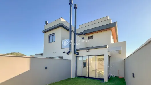 Casa com 3 Quartos à venda, 128m² no Campeche, Florianópolis