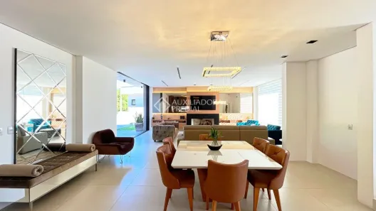 Casa de Condomínio com 4 Quartos à venda, 340m² no Vila Nova, Porto Alegre