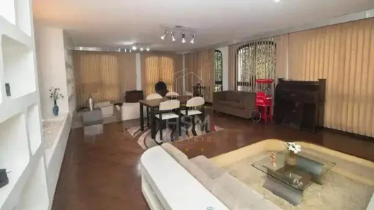 Sobrado com 4 Quartos para alugar, 551m² no Campestre, Santo André