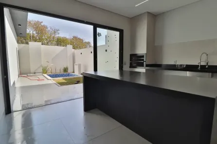 Casa de Condomínio com 3 Quartos à venda, 180m² no Grand Ville, Uberlândia