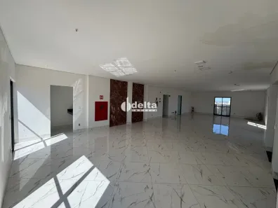 Ponto Comercial à venda, 273m² no Tibery, Uberlândia