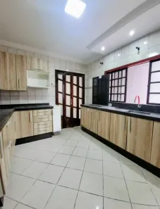 Casa com 2 Quartos à venda, 142m² no Centro, Suzano