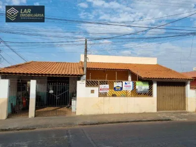Casa com 2 Quartos à venda, 190m² no Centro, Botucatu