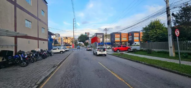 Prédio Comercial com 3 Quartos à venda, 559m² no Centro, São José dos Pinhais