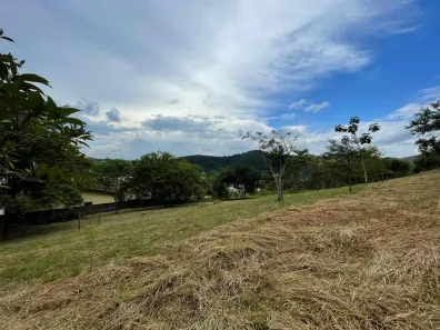 Lote/Terreno à venda, 342m² no Nogueira, Guararema