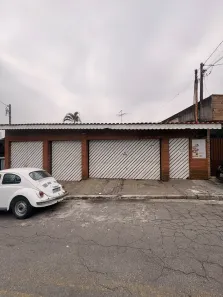 Casa com 3 Quartos para alugar, 50m² no Parque Pinheiros, Taboão da Serra