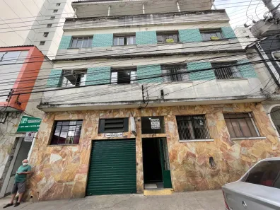 Sala Comercial para alugar, 79m² no Centro, Juiz de Fora