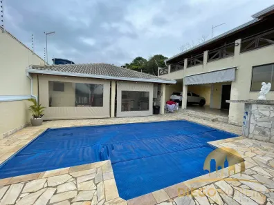 Casa com 4 Quartos à venda, 288m² no Corumbá (Terra Preta), Mairiporã