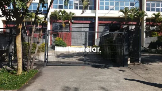 Galpão/Depósito/Armazém para alugar, 900m² no Alphaville Industrial, Barueri