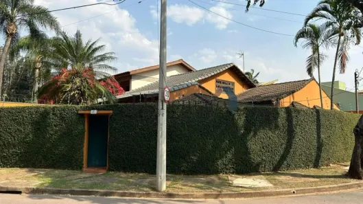 Casa com 5 Quartos para alugar, 235m² no Jardim das Samambaias, Jundiaí