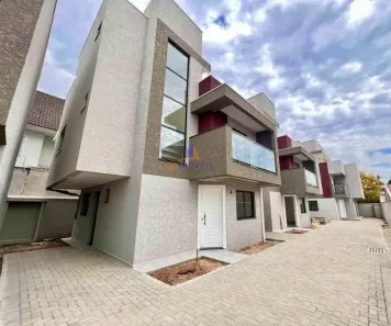 Sobrado com 3 Quartos à venda, 110m² no Uberaba, Curitiba