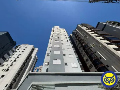 Apartamento com 2 Quartos para alugar, 90m² no Centro, Florianópolis