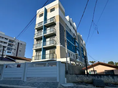 Casa de Condomínio com 3 Quartos à venda, 134m² no Bom Jesus, São José dos Pinhais
