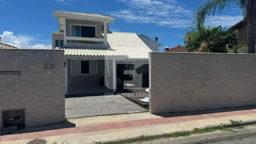 Casa com 4 Quartos à venda, 215m² no Campeche, Florianópolis