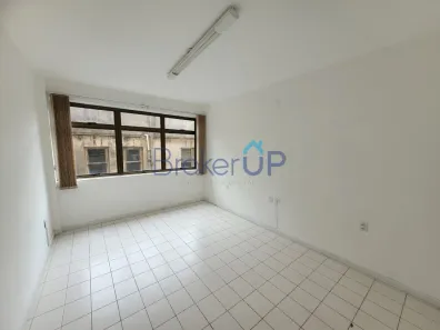 Sala Comercial para venda ou aluguel, 21m² no Centro Histórico, Porto Alegre