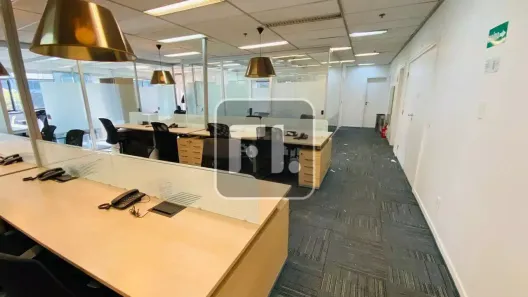 Sala Comercial para alugar, 253m² no Vila Olímpia, São Paulo