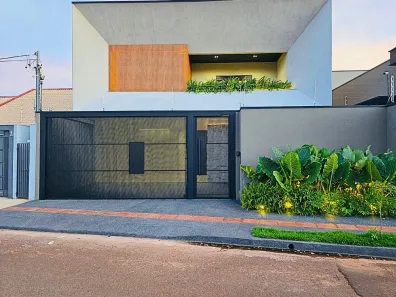 Sobrado com 4 Quartos à venda, 245m² no Jardim Mansur, Campo Grande