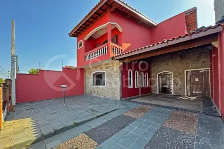 Casa com 3 Quartos à venda, 227m² no Parque Balneario Oasis, Peruíbe