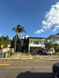 Sobrado com 5 Quartos à venda, 360m² no Residencial Granville, Goiânia