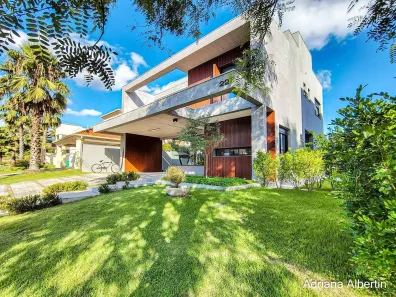 Casa de Condomínio com 3 Quartos à venda, 300m² no Vila Nova, Porto Alegre