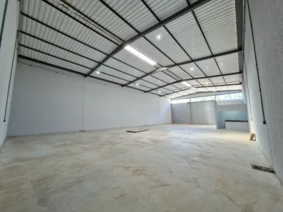 Galpão/Depósito/Armazém para alugar, 444m² no Vila Rosa, Goiânia