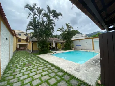 Sala Comercial com 3 Quartos para alugar, 1000m² no Vargem Grande, Rio de Janeiro