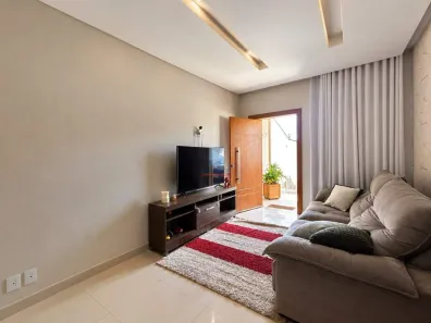 Casa com 3 Quartos à venda, 174m² no Lúcio de Abreu, Contagem