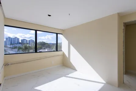Sala Comercial com 1 Quarto à venda, 38m² no Cristal, Porto Alegre