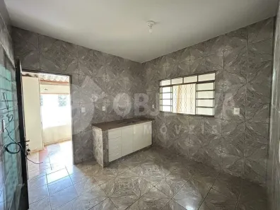 Casa com 5 Quartos à venda, 120m² no Laranjeiras, Uberlândia