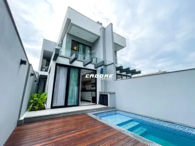 Sobrado com 3 Quartos à venda, 205m² no Água Verde, Blumenau