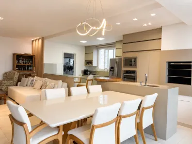 Apartamento com 3 Quartos para alugar, 154m² no Centro, Balneário Camboriú