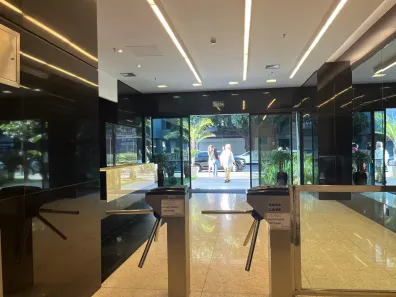Sala Comercial para alugar, 245m² no Santa Efigênia, Belo Horizonte