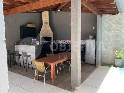 Casa com 3 Quartos à venda, 186m² no Tabajaras, Uberlândia