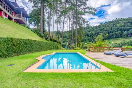Casa de Condomínio com 4 Quartos à venda, 634m² no Itaipava, Petrópolis