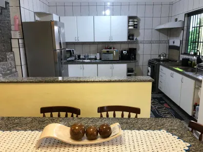 Casa com 4 Quartos à venda, 180m² no Condomínio Maracanã, Santo André