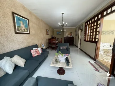 Casa com 4 Quartos à venda, 250m² no Treze de Julho, Aracaju