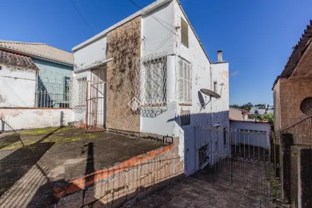 Casa com 4 Quartos à venda, 174m² no Santo Antônio, Porto Alegre