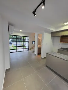 Casa de Condomínio com 2 Quartos para alugar, 60m² no Ponta Negra, Manaus