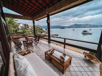 Casa com 8 Quartos à venda, 500m² no Mombaça, Angra dos Reis