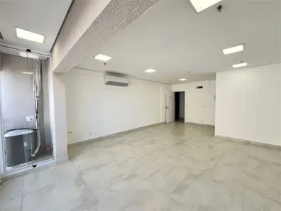 Sala Comercial para venda ou aluguel, 42m² no Vila Mathias, Santos
