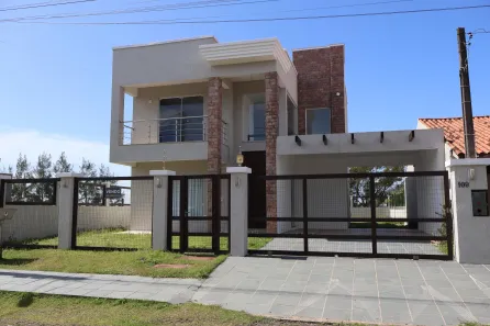 Casa com 3 Quartos à venda, 180m² no Capão da Canoa, Capão da Canoa