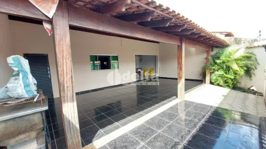 Casa com 4 Quartos à venda, 181m² no Granada, Uberlândia