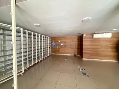 Ponto Comercial para alugar, 72m² no Madureira, Rio de Janeiro