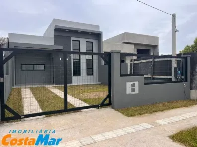 Casa com 2 Quartos à venda, 70m² no Tramandaí, Tramandaí